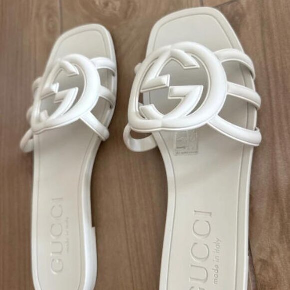 Gucci Women Sandals Slides Rubber .size 8 - Picture 3 of 5